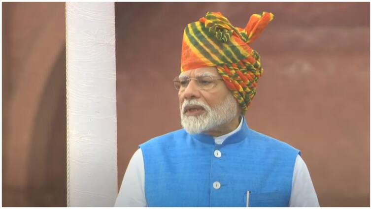 PM Modi Hoists Tricolour At Red Fort To Mark 78th I-Day Celebrations Addresses Nation Independence Day Celebrations : 40 కోట్ల మంది స్వాతంత్య్రాన్ని సాధించారు- మనం దేశాన్ని నెంబర్ వన్‌గా చేయలేమా- ఎర్రకోట నుంచి మోదీ పవర్‌ఫుల్ స్పీచ్