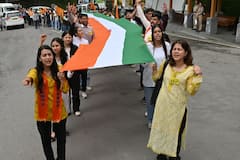 In Pics: शिमला में ABVP ने निकाली विशाल तिरंगा यात्रा, भारत मां के जयकारों से गूंज उठे पहाड़