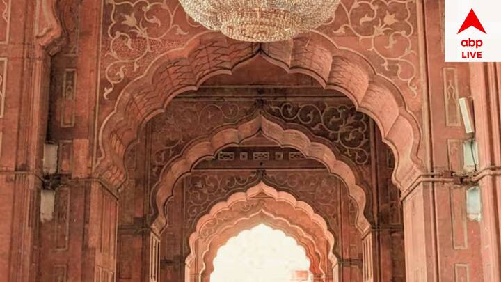 দিল্লির শাহজাহানাবাদ। ১৮৫৭ সালের বিদ্রোহের সময় এই এলাকার অবদান ছিল অনস্বীকার্য। ব্রিটিশ শাসনের বিরুদ্ধে প্রতিবাদের পীঠস্থান ছিল এই শাহজাহানাবাদ।