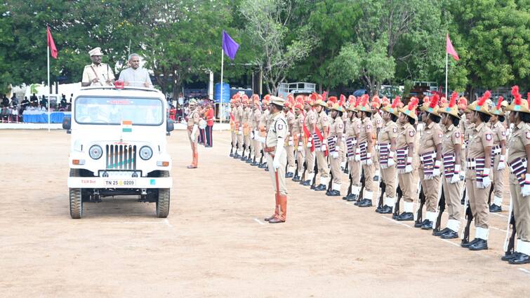 Independence Day 2024 Celebration in Tiruvannamalai Independence Day 2024: திருவண்ணாமலையில் உற்சாகத்துடன் மகிழ்ச்சி பொங்க தேசிய கொடியேற்றிய கலெக்டர்