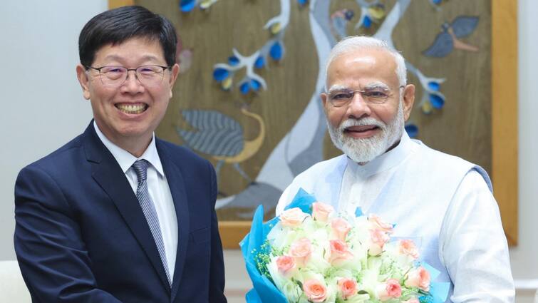 Foxconn CEO Young Liu PM Narendra Modi Expansion Plans India iPhone iPad Manufacturing iPhone Maker Foxconn CEO Meets PM Modi, Discusses Its Investments Strategies In India