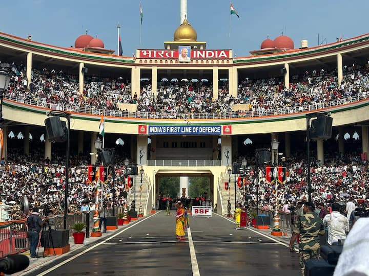 A girl is seen performing during the Beating Retreat Ceremony on the eve of the 78th Independence Day. (Image Source: Rajesh Pal)