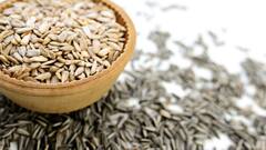 Benefits Of Sunflower Seeds: உணவில் சூரியகாந்தி விதைகள் இருப்பது ஏன் நல்லது? இதைப் படிங்க!