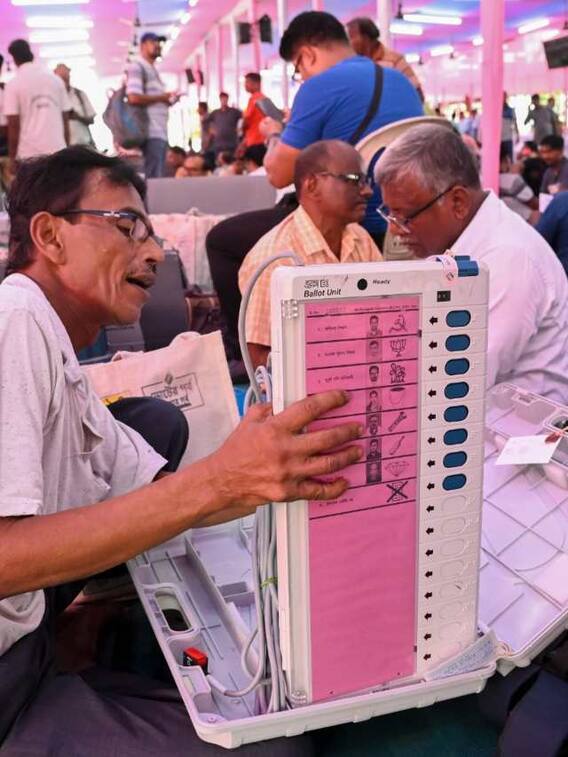 J&K में 87.09 लाख वोटर, इनमें कितने हिंदू कितने मुस्लिम?