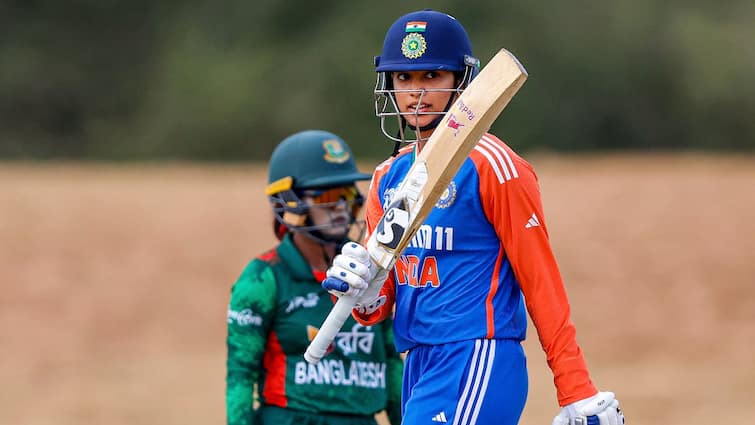 Womens T20 World Cup 2024 may be host by USA Bangladesh cricket board asked about time Womens T20 World Cup 2024: बांग्लादेश से छिनने वाली है वीमेंस टी20 वर्ल्ड कप की मेजबानी, अब UAE में हो सकता है आयोजन