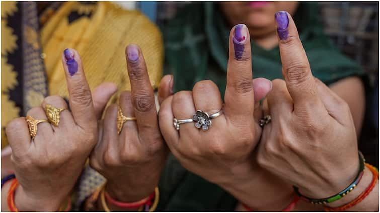 Haryana Assembly Election Voting on October 5 BJP INLD Congress election Commission हरियाणा में मतदान की तारीख बदली, अब 5 अक्टूबर को होगी वोटिंग