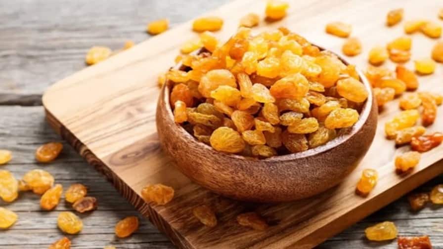 Health Tips: 5 રોગોને ઠીક કરે છે કિસમિસ, નિયમિત સેવનથી મળશે આશ્ચર્યજનક ફાયદા Health Tips 5-health-benefits-of-raisins Health Tips: 5 રોગોને ઠીક કરે છે કિસમિસ, નિયમિત સેવનથી મળશે આશ્ચર્યજનક ફાયદા