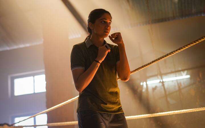 त्यानंतर आता तिच्या वेदा सिनेमातील अॅक्शन सीन्सची सध्या बरीच चर्चा सुरु आहे.