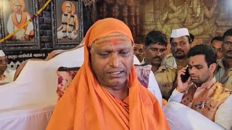 Mahant Ramgiri Maharaj s first reaction after controversial statement Nashik Maharashtra Marathi News Ramgiri Maharaj : आमचा उद्देश हिंदूंनी संघटित राहावं, परिणामांना सामोरं जाण्यास तयार; महंत रामगिरी महाराजांची पहिली प्रतिक्रिया