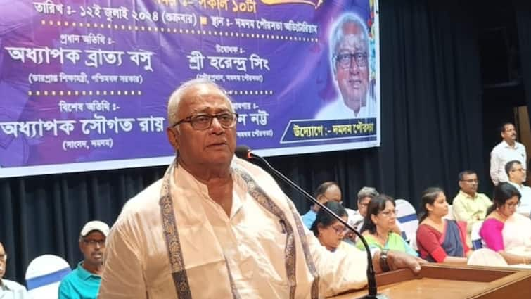 RG Kar News Kolkata Doctor case Mamata Banerjee protest Santanu Sen 'No Split In Party': TMC's Saugata Roy Plays Down Removal Of Santanu Sen From Spokesperson's Post