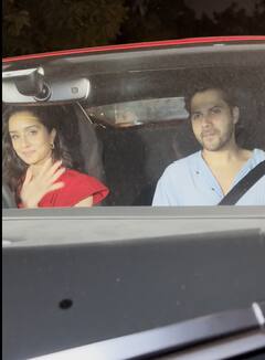 Angry Young Men Screening: लेम्बोर्गिनी चलाकर 'एंग्री यंग मेन' की स्क्रीनिंग में पहुंचीं श्रद्धा कपूर, साथ दिखे वरुण धवन... देखें तस्वीरें