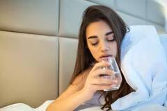 Water Side Effects: જરૂર કરતા વધુ પાણી પીવું પણ બની શકે છે ખતરનાક, ગુમાવી શકો છો જીવ