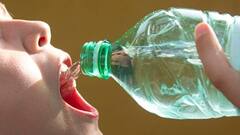 Water Side Effects: जरूरत से ज्यादा पानी पीना भी है खतरनाक, जा सकती है जान