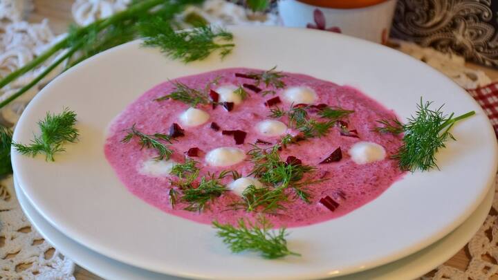 Beetroot Carrot Soup: எளிதாக செய்ய கூடியது பீட்ரூட் - கேரட் சூப். எப்படி செய்வது என்று காணலாம்.