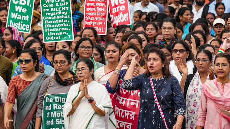 Kolkata Doctor Death Mamata Stages Protest Top Cop Responds To Suicide Allegations  Updates Kolkata Doctor Death: Mamata Stages Protest, Top Cop Cites ‘Assessment Failure’ Over Mob Attack — Updates