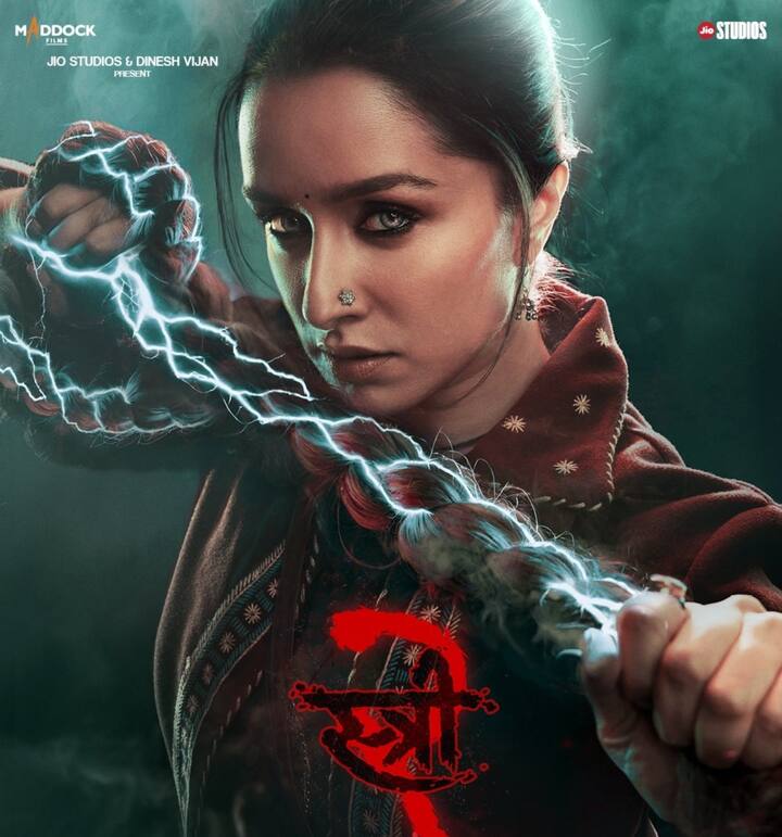 'स्त्री 2' ने ओपनिंग डे पर दुनिया भर में अपना जादू चला दिया. फिल्म पहले दिन की कमाई के साथ ही वर्ल्डवाइड बॉक्स ऑफिस पर 100 करोड़ क्लब में एंट्री लेने के करीब पहुंच गई है.
