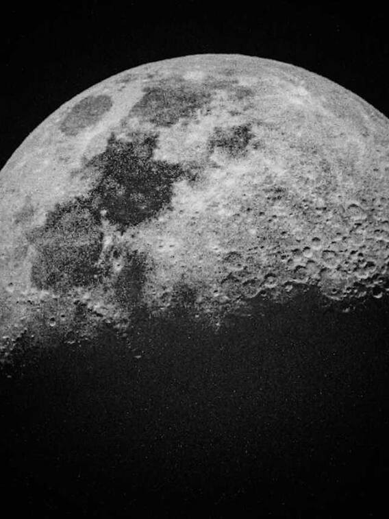 सुपरमून क्या होता है, इस दौरान कैसा दिखता है चांद