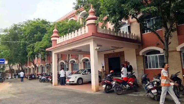 theni: 3 months imprisonment for the accused in the caste abuse case ஜாதி பெயரை குறிப்பிட்டு திட்டியதாக கொடுத்த வழக்கில் குற்றவாளிக்கு 3 மாதம் சிறை தண்டனை