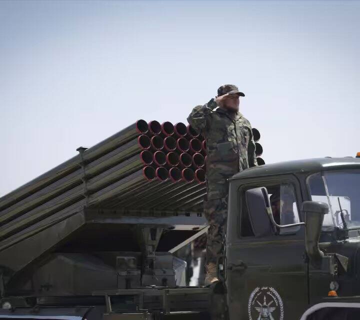 આ સમયે અફઘાનિસ્તાનની સત્તામાં તાલિબાન છે એટલે આ હથિયારો પર પણ તેનો જ કબજો છે.