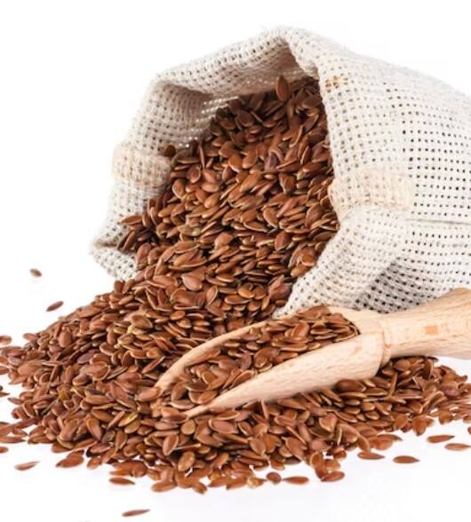 Flax Seeds ਖਾਣ ਤੋਂ ਬਾਅਦ ਕਈ ਲੋਕਾਂ ਨੂੰ ਐਲਰਜੀ ਵੀ ਹੋ ਸਕਦੀ ਹੈ। ਜੇਕਰ ਤੁਹਾਨੂੰ ਲੋਅ ਬਲੱਡ ਪ੍ਰੈਸ਼ਰ ਦੀ ਸਮੱਸਿਆ ਹੈ ਤਾਂ ਵੀ ਤੁਹਾਨੂੰ ਇਨ੍ਹਾਂ ਬੀਜਾਂ ਦਾ ਸੇਵਨ ਕਰਨ ਤੋਂ ਬਚਣਾ ਚਾਹੀਦਾ ਹੈ, ਕਿਉਂਕਿ ਇਸ ਨਾਲ ਪੇਟ ਦਰਦ ਅਤੇ ਘਬਰਾਹਟ ਹੋ ਸਕਦੀ ਹੈ।