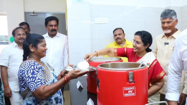 Chandrababu Naidu Andhra Pradesh CM Inaugurates Anna Canteen, Revives Subsidised Meal Program Andhra CM Chandrababu Naidu Inaugurates Anna Canteen, Revives Subsidised Meal Program