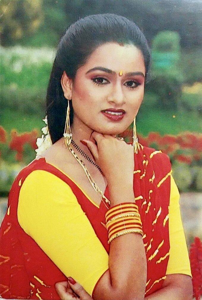 खास बात ये कि पद्मिनी कोल्हापुरे को ये फिल्म एक बार नहीं बल्कि दो-दो बार ऑफर हुई थी. फिल्म की शूटिंग का जब 45 दिनों का शेड्यूल खत्म हो चुका था. उसके बावजूद राज कपूर ने दूसरी बार पद्मिनी को इस फिल्म के लिए अप्रोच किया था. लेकिन इस बार भी पद्मिनी ने उन्हें निराश करते हुए फिल्म में हिस्सा बनने से इनकार कर दिया था.