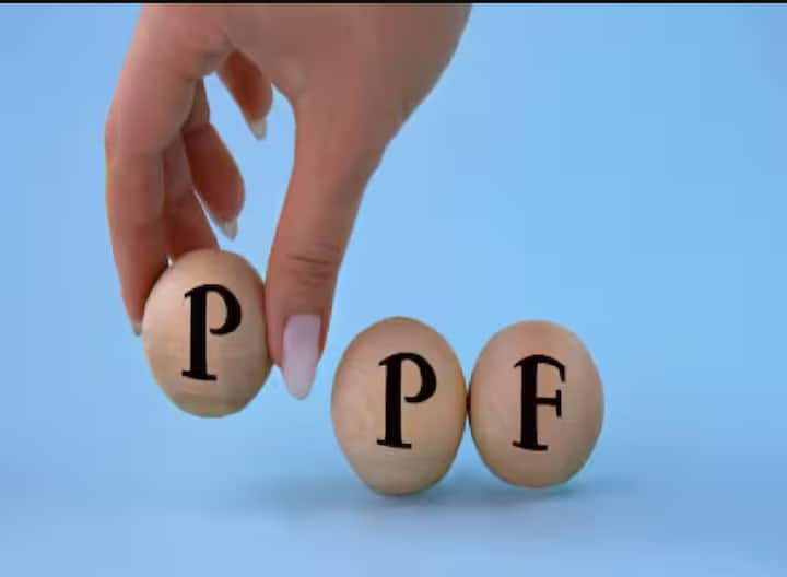 या योजनेअंतर्गत गुंतवणुकीचे 15 वर्षे पूर्ण झाल्यानंतर तुम्ही ही बचत पाच-पाच वर्षांनी वाढवू शकता. पीपीएफमध्ये गुंतवणूक केल्यास तुम्हाला प्राप्तिकर कायद्याच्या कलम 80सी अंतर्गत 1.50 रुपयांची करसवलत मिळवता येते.