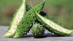 Cooking Tips : இதை பின்பற்றினால் கசப்பில்லாமல் பாகற்காயை சமைக்க முடியும்!