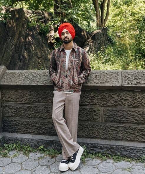 ਇਸ ਵਿਚਾਲੇ ਕਲਾਕਾਰ ਦਾ ਇੱਕ ਹੈਰਾਨ ਕਰਨ ਵਾਲਾ ਵੀਡੀਓ ਸੋਸ਼ਲ ਮੀਡੀਆ ਉੱਪਰ ਤੇਜ਼ੀ ਨਾਲ ਵਾਇਰਲ ਹੋ ਰਿਹਾ ਹੈ, ਜਿਸ ਨੇ ਹਰ ਕਿਸੇ ਦੇ ਹੋਸ਼ ਉਡਾ ਦਿੱਤੇ ਹਨ।