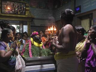 கரூர் ஸ்ரீ பாலாம்பிகா சமேத ஸ்ரீ கோடீஸ்வரன் ஆலயத்தில் ஆவணி மாத சனி பிரதோஷம்