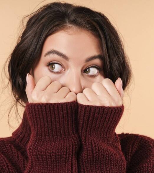 ਚੁਕੰਦਰ ਦਾ ਜੂਸ ਪੀਣ ਸਹੀ ਰਹਿੰਦਾ ਹੈ। ਇਹ ਚਮੜੀ ਨੂੰ ਨਵੀਂ ਊਰਜਾ ਨਾਲ ਭਰ ਦਿੰਦਾ ਹੈ। ਅੱਖਾਂ ਦੇ ਆਲੇ ਦੁਆਲੇ ਸੋਜ ਅਤੇ ਪਾਣੀ ਨੂੰ ਘਟਾਉਂਦਾ ਹੈ, ਜਿਸ ਨਾਲ ਅੱਖਾਂ ਵਿੱਚ ਸੋਜ ਘੱਟ ਜਾਂਦੀ ਹੈ।