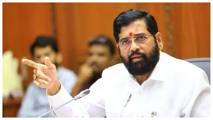 ओपिनियन पोल के अनुसार, महाराष्ट्र में मुख्यमंत्री के लिए सबसे पसंदीदा उम्मीदवारों की सूची में एकनाथ शिंदे सबसे आगे हैं. सर्वेक्षण में शाम‍िल 27 प्रतिशत उत्तरदाताओं ने उन्‍हें बतौर मुख्‍यमंत्री पसंद क‍िया.