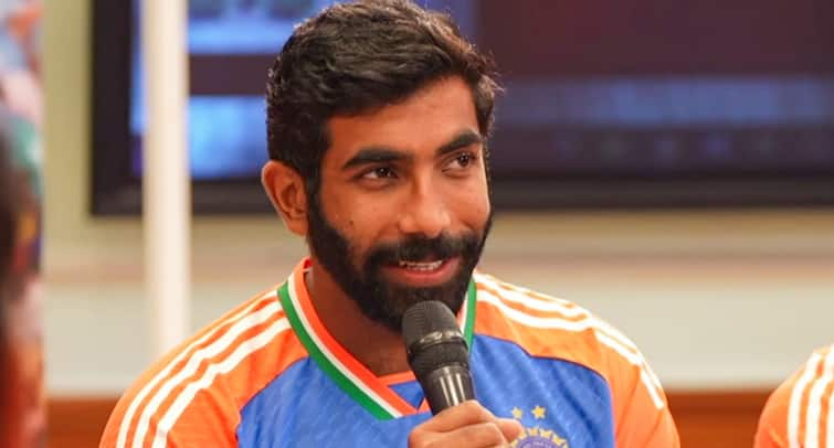 Jasprit Bumrah Reveals Mumbai Indians Players Supported Hardik Pandya Despite Booing Jasprit Bumrah Reveals Mumbai Indians Players Supported Hardik Pandya Despite Booing