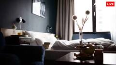 Hotel Travel Hacks: તમારે હોટેલમાં પ્રવેશતાની સાથે જ તમારા જૂતા લોકરમાં શા માટે રાખવા જોઈએ, કારણ જાણીને તમે હેરાન થઈ જશો