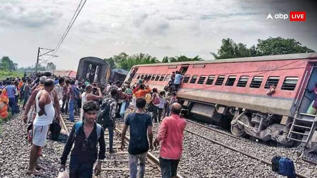 Sabarmati Express Train Derail In Kanpur Rail Minister Ashwini Vaishnaw Reaction he said its look like conspiracy Sabarmati Express Train Derail: 'साबरमती एक्सप्रेस ट्रेन हादसा साजिश... मौके से मिला ये बड़ा सबूत', रेल मंत्री ने बताया क्यों डी-रेल हुई ट्रेन