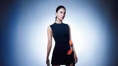 'Khel Khel Mein' Actor Vaani Kapoor Looks Stunning In A Navy Blue David Koma Outfit