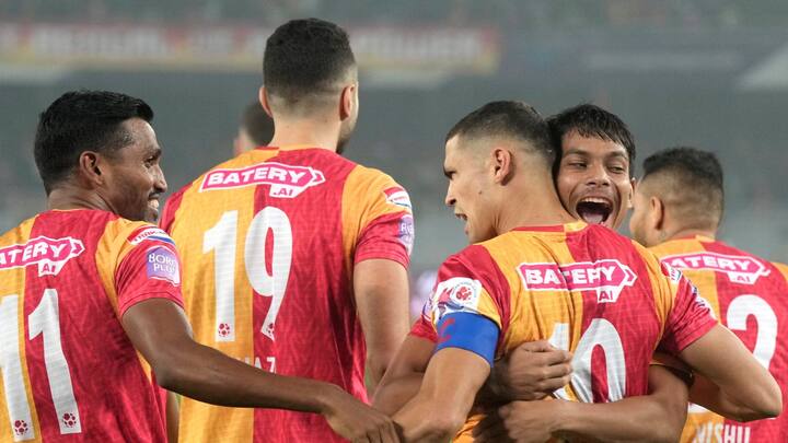 টুর্নামেন্টের নিয়ম অনুযায়ী, ছ’টি গ্রুপের শীর্ষে থাকা দলগুলি কোয়ার্টার ফাইনালে উঠেছে। দ্বিতীয় স্থানাধিকারী দলগুলির মধ্যে সেরা দু’টি দলেরও শেষ আটে যাওয়ার কথা।