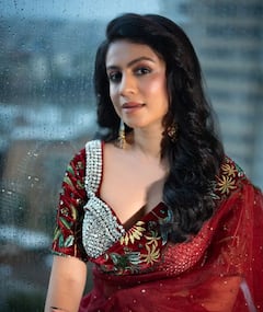 इंग्लिश लिटरेचर पढ़ते-पढ़ते बन गई अभिनेत्री, अब जीता बेस्ट एक्ट्रेस का नेशनल फिल्म अवॉर्ड, जानें- कौन हैं ये हसीना?