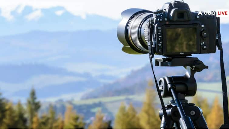 World Photography Day: सबसे पहले कैमरे से किसकी तस्वीर खींची गई थी? नहीं जानते होंगे आप World Photography Day whose photograph was first taken with a camera know facts World Photography Day: सबसे पहले कैमरे से किसकी तस्वीर खींची गई थी? नहीं जानते होंगे आप