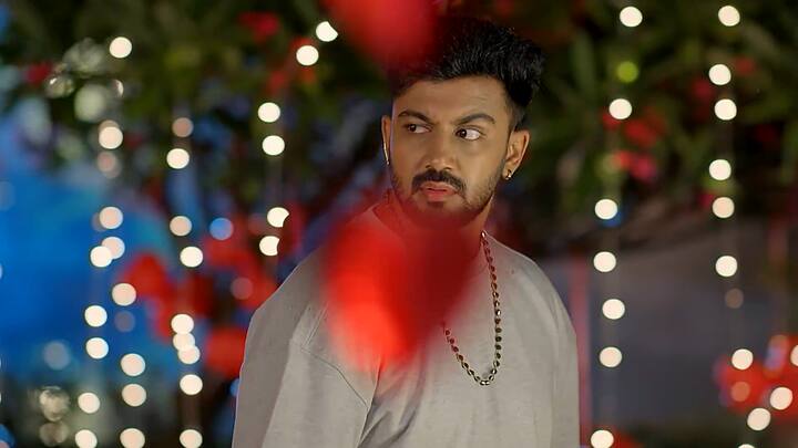 మరోవైపు ఈ హడావుడి అంతా అయ్యేసరికి సత్యకు జ్వరం రావడంతో క్రిష్ అల్లాడిపోతుంటాడు. ఇదంతా L O V E అని సత్య మురిసిపోతోంది