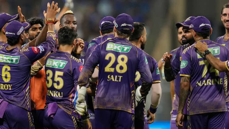 Kolkata Knight Riders Possible Retain Players List Sunil Narine Shreyas Iyer Rinku Singh IPL Auction 2025 Latest Sports News IPL 2025: इन 6 खिलाड़ियों को रिटेन कर सकती है कोलकाता नाइट राइडर्स, 24.75 करोड़ के मिचेल स्टार्क होंगे रिलीज?