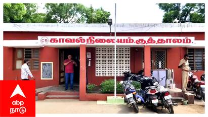 Mayiladuthurai District Kuthalam father attack Police Inspector   காவல்நிலையத்தில் புகுந்து காவல் ஆய்வாளர் மீது தாக்குதல் - மயிலாடுதுறையில் பரபரப்பு..