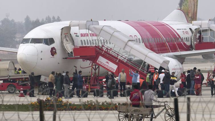 Air India Crew Member Assaulted In London Hotel Attacked With Cloth Hanger Dragged 'Attacked With Cloth Hanger, Dragged': Air India Crew Member Assaulted In London Hotel