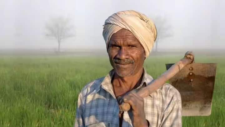भारत एक कृषि प्रधान देश है और भारत सरकार किसानों के हितों का खास ध्यान रखती है. इसीलिए सरकार समय-समय पर किसानों के लिए अलग-अलग योजनाएं लेकर आती.