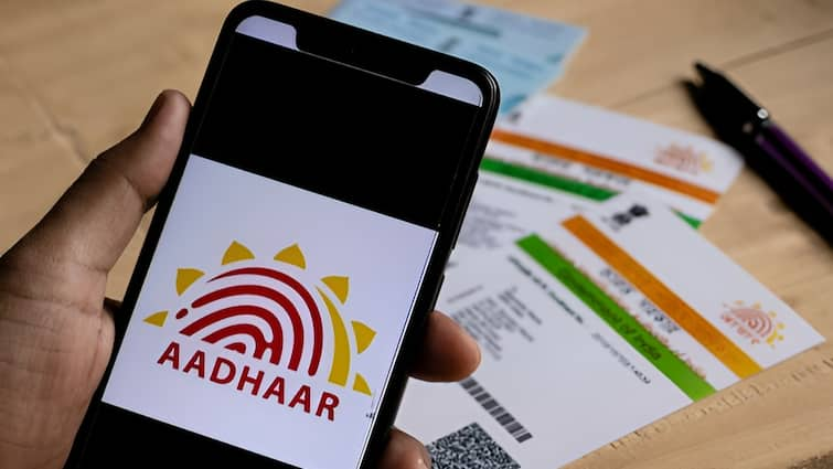 Aadhaar update How to update Aadhaar card online change address name dob and more Aadhaar Update: ஃபோன் போதுமே..! ஆன்லைனில் ஆதார் பெயர், பிறந்த தேதி, முகவரியை மாற்றுவது எப்படி? வழிமுறை இதோ..!