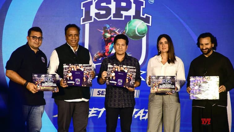 Sachin Tendulkar and Kareena Kapoor ISPL event Indian Street Premiere League marathi news Sachin Tendulkar ISPL event : करिना कपूरसमोर मुलींच्या टी-10 क्रिकेटबाबात सचिन तेंडुलकरची मोठी घोषणा, म्हणाला, लवकरच...