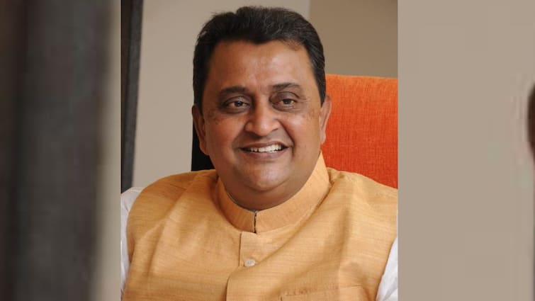 Shivajirao Jondhale Sudden death or assassination of education emperor Shivajirao Jondhale Ajit Pawar's NCP leader alleged pressure on the police to save the accused Marathi News शिक्षण सम्राट शिवाजीराव जोंधळे यांचा आकस्मित मृत्यू की हत्या? आरोपींना वाचवण्यासाठी अजितदादांच्या नेत्याचा पोलिसांवर दबाव असल्याचा आरोप