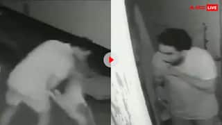 Video: घर के बाहर टहल रहे शख्स पर कुत्ते ने कर दिया हमला, वीडियो देख कांप जाएगी रूह