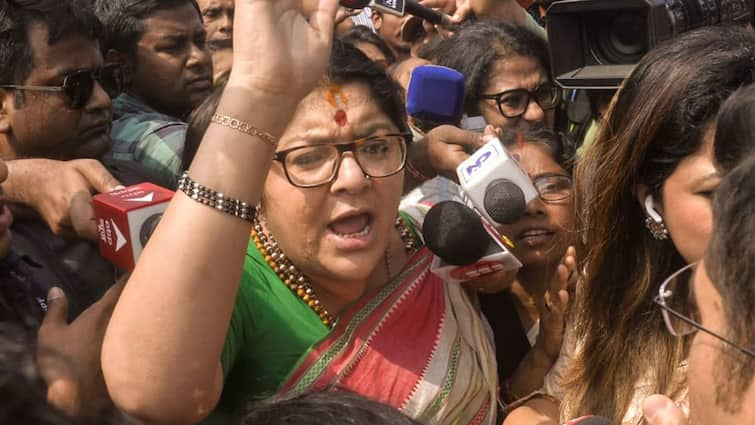 Kolkata Doctor Death Case Police Summon BJP Locket Chatterjee 2 Doctors Kolkata Doctor Death: Why Cops Summoned BJP's Locket Chatterjee, 2 Doctors In RG Kar Rape And Murder Case?