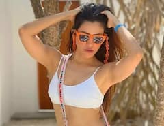 Looks: મૉમી ટૂ બી સોનાલી સહેગલે 35 ની ઉંમરે ફ્લૉન્ટ કરી કમસિન કમર, બિકીનીમાં હૂસ્નનો જલવો, જુઓ તસવીરો